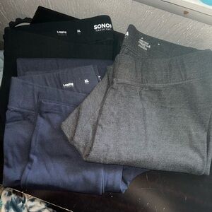 Bundle of 3 women’s leggings